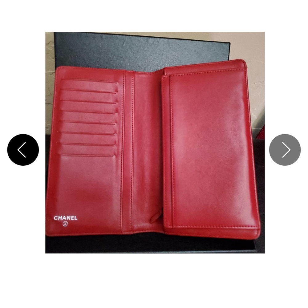 Authentic Pre-loved Lambskin Camellia CC Long Wallet - Picture 2 of 11
